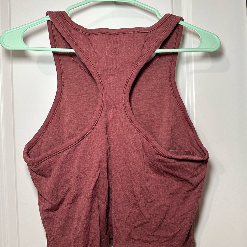 Lululemon tank top